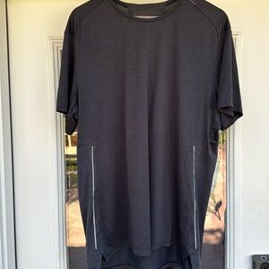 Lululemon black workout shirt XXL
